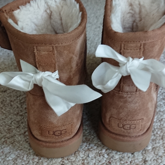 UGG Classic mini Bailey zip boots in light brown size 10 - Picture 8 of 16